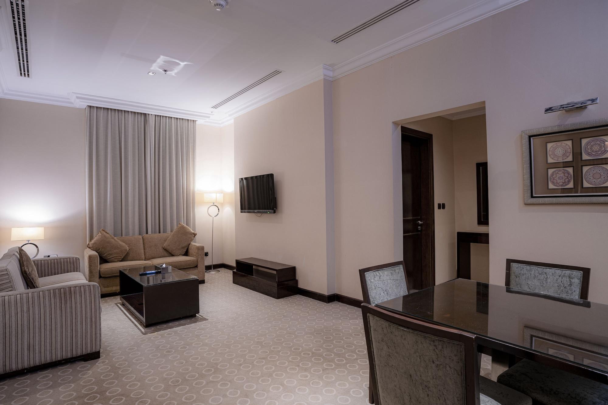Hotel Doubletree By Hilton Dhahran Al Khobar Esterno foto