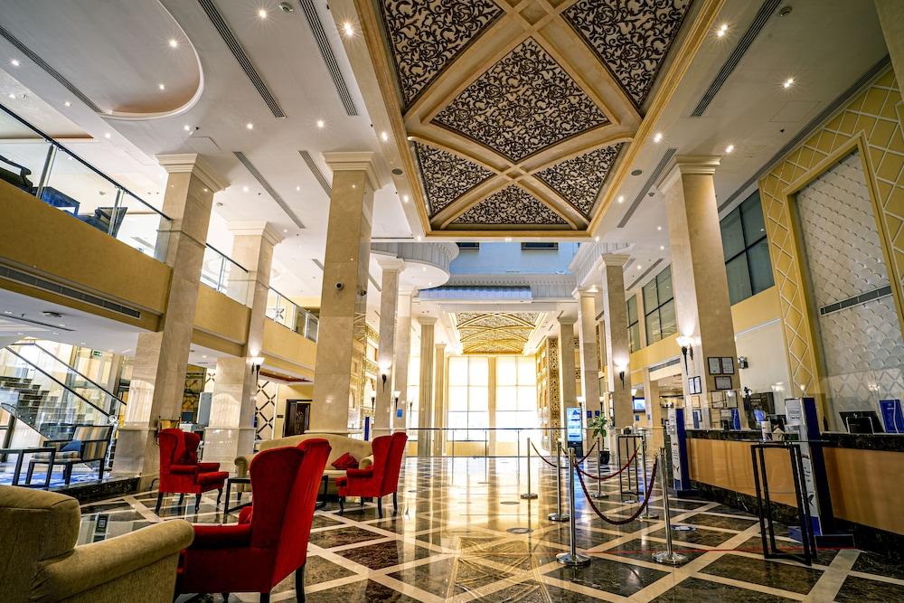 Hotel Doubletree By Hilton Dhahran Al Khobar Esterno foto